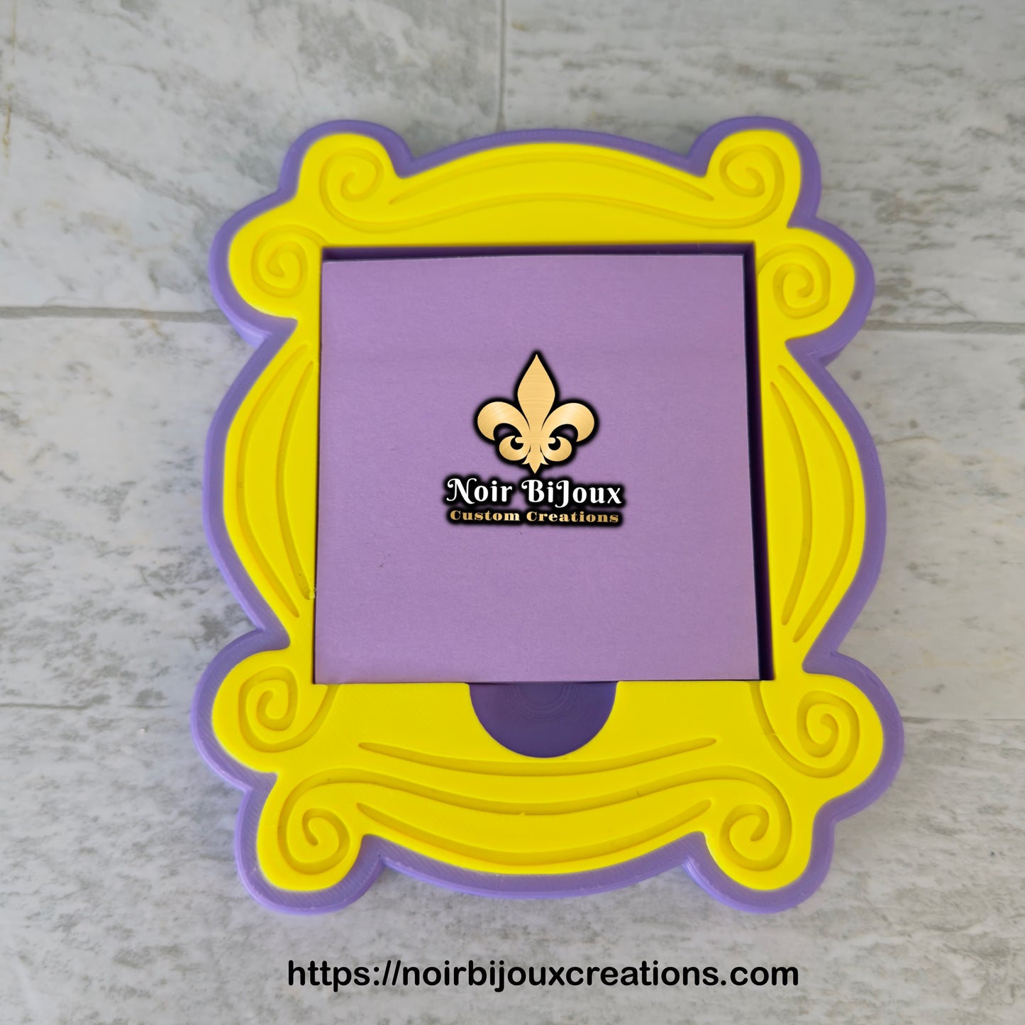 3D Note Holder • Friends Frame