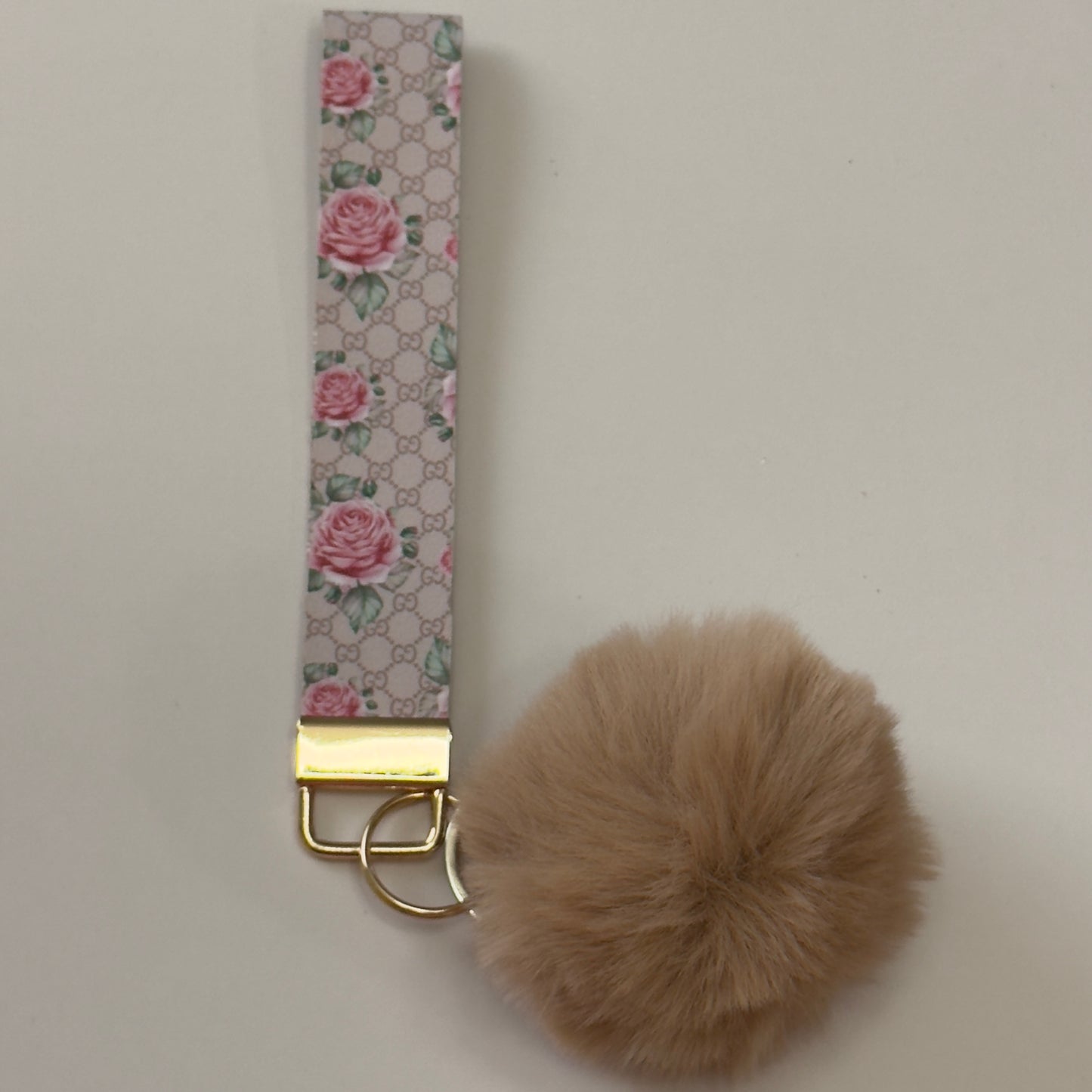 HM Wristlet • Rosey